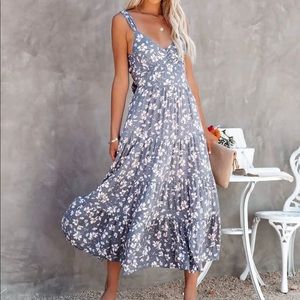 Vici excursion floral midi dress. Worn once.